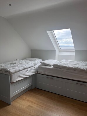 3 bedrooms, WiFi, bed sheets