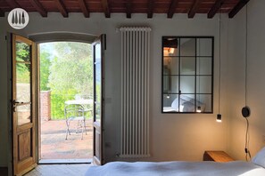 1 室のベッドルーム、旅行用ベビーベッド、WiFi (無料)、ベッドシーツ