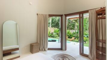 In-room safe, desk, laptop workspace, iron/ironing board