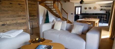 Televisor i llar de foc