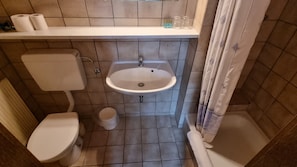 Basic dubbelrum - privat badrum | Badrum | HÄrtork och handdukar