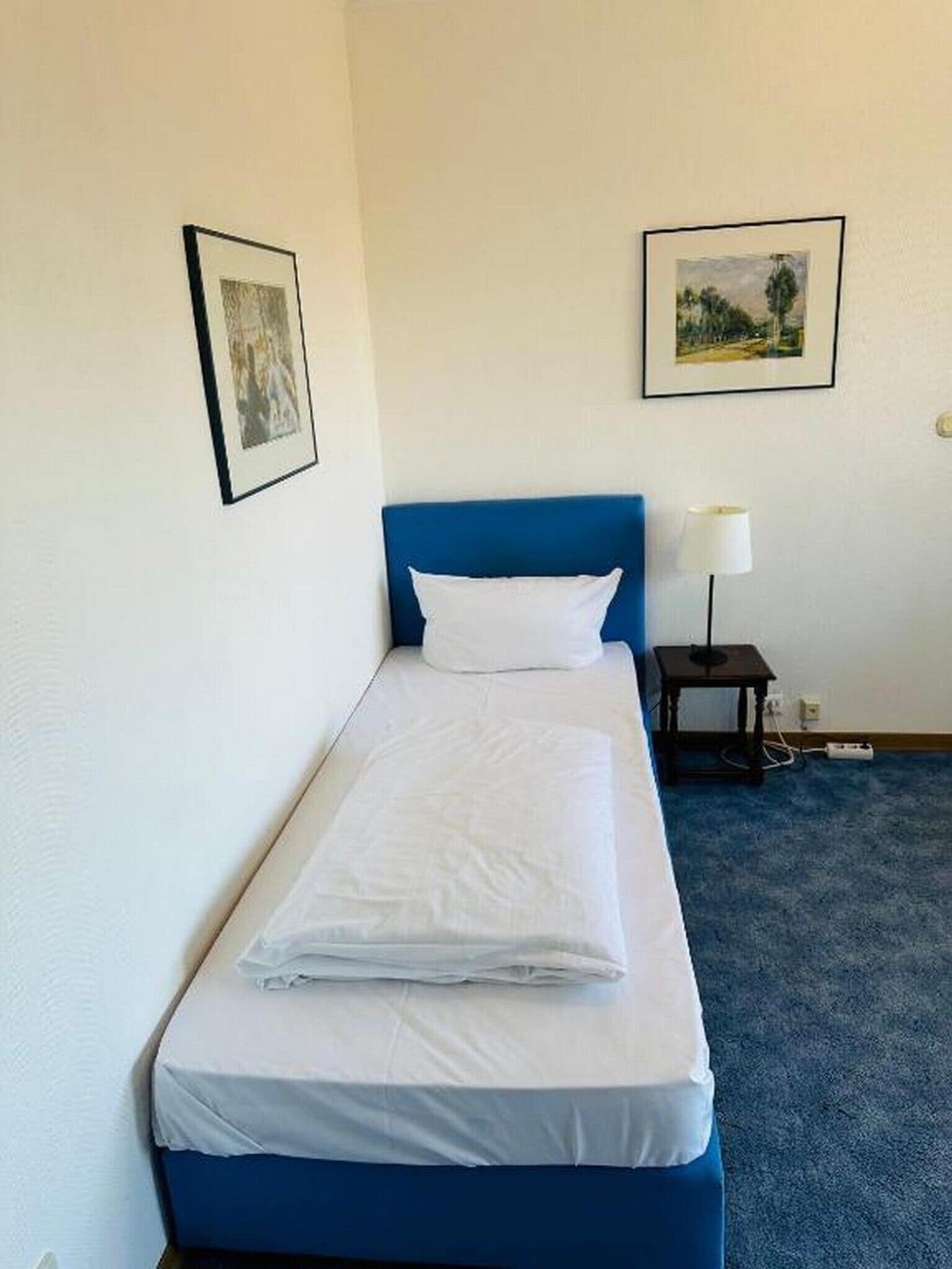 Skrivebord og wi-fi (inkludert)