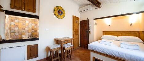 1 bedroom, iron/ironing board