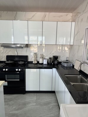 Microwave, stovetop, dishwasher