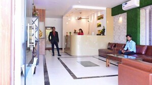 Unclassified image, 4 of 6, button - HOTEL SY21 (Dhar)