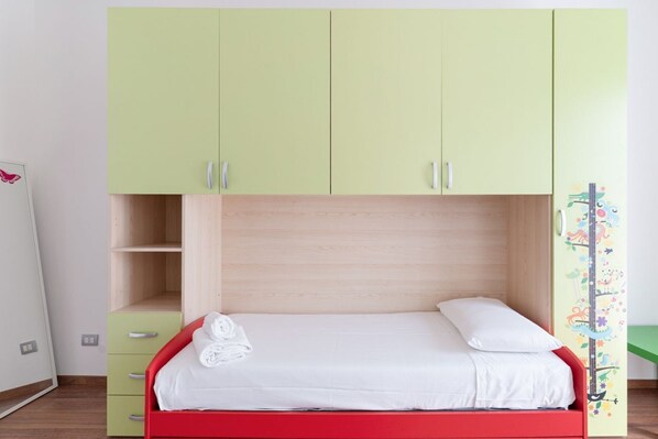 2 bedrooms