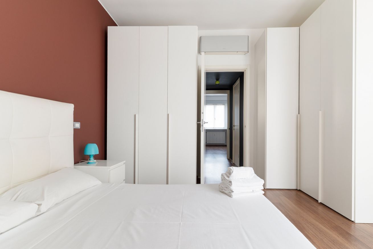 2 Schlafzimmer, Bügeleisen/Bügelbrett