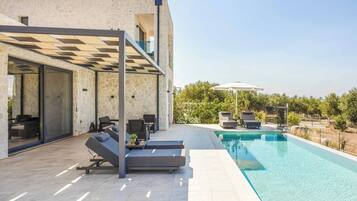 Villa (2 Bedrooms) | Exterior