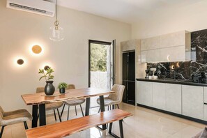 Villa (2 Bedrooms) | Interior