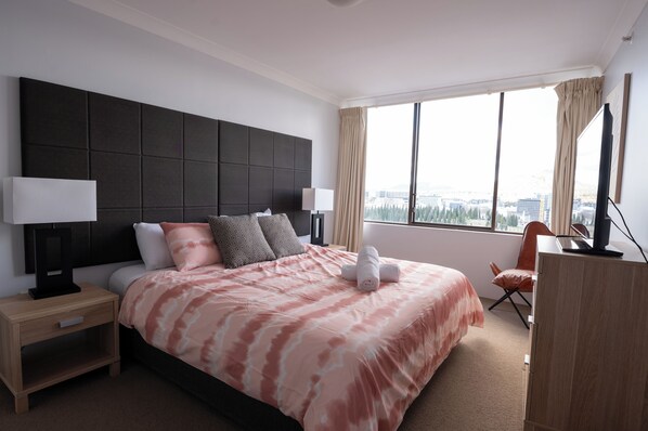 3 chambres, fer et planche à repasser, Wi-Fi, literie fournie