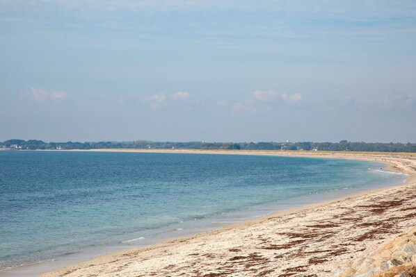 Beach nearby - Apartment 'Penfret' with Private Terrace, Shared Garden and Wi-Fi (Fouesnant)