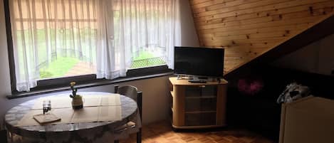 Family Suite, Hill View