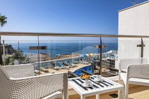 Outdoor dining - Casa Carvoeiro Bay J (Carvoeiro)