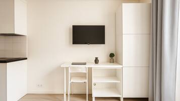 Estudio | Tabla de planchar con plancha y wifi gratis