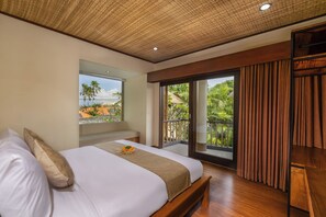 Iron/ironing board, free WiFi, bed sheets - Aragreen Berawa Villa (Canggu)