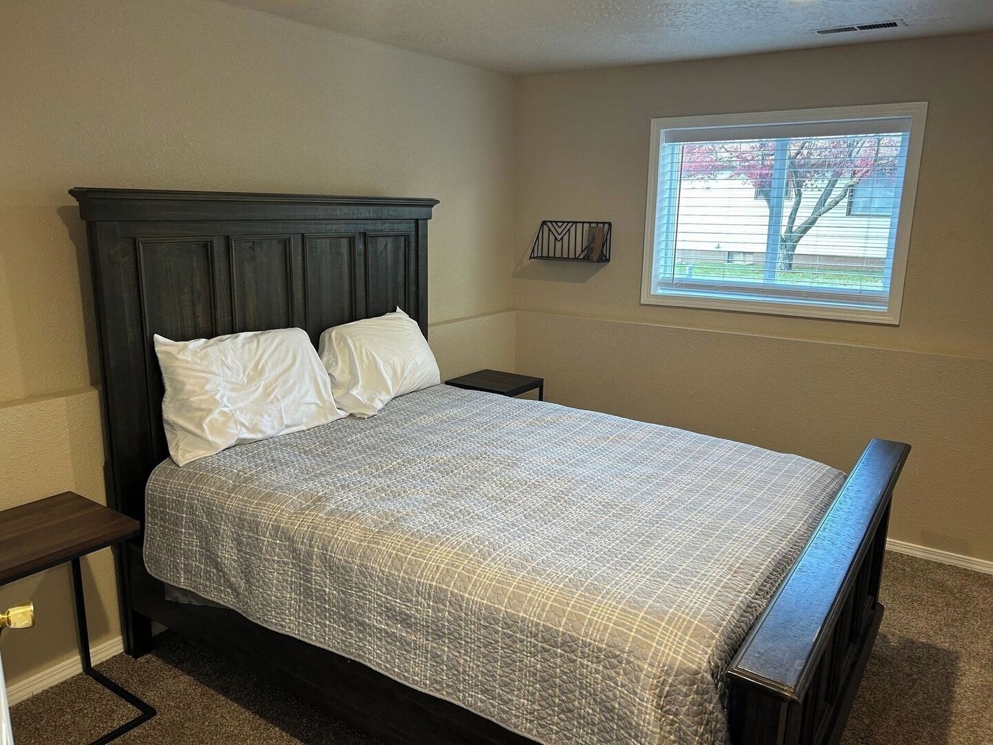 2 bedrooms, iron/ironing board, WiFi (free), bed sheets