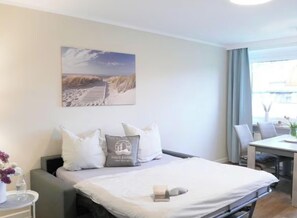 1 bedroom, WiFi, bed sheets