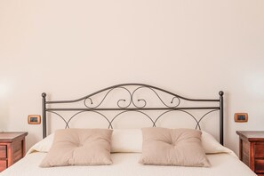 1 chambre, literie fournie