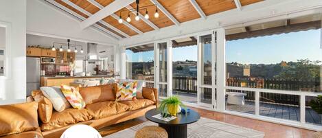 Televisie en een kantoor