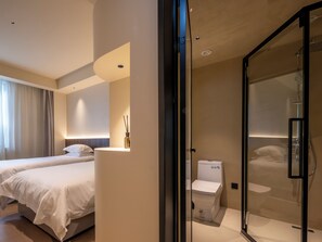 Basic Double Room, Multiple Beds, Air conditioning, Mountain View | Premium bedding, down duvets, individually decorated - Huangshan Yunman Homestay (Huangshan)