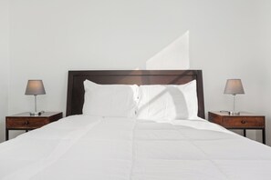 2 bedrooms, iron/ironing board, travel cot, free WiFi