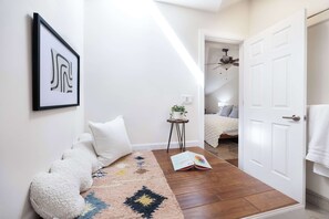 3 bedrooms, desk, iron/ironing board, WiFi