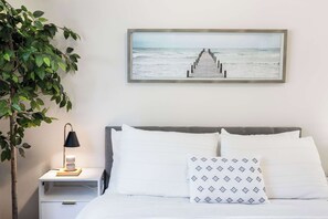 3 habitaciones, escritorio, tabla de planchar con plancha y wifi