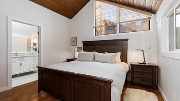 2 bedrooms, iron/ironing board, internet, bed sheets