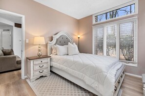 2 bedrooms, Internet, bed sheets - Laurelwood 48 with Wintergreen Advantage (Wintergreen)