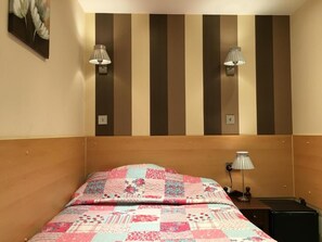 Standard Single Room | Free WiFi