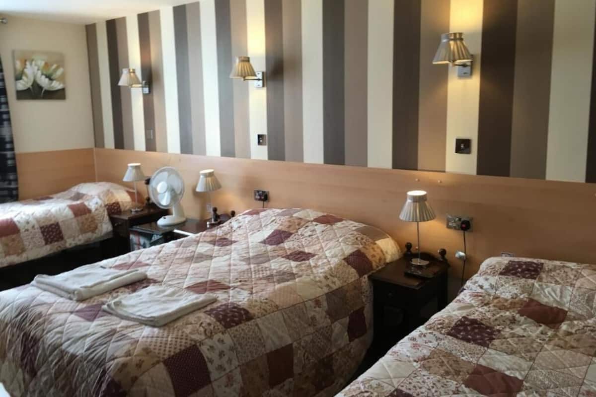 Standard Triple Room | Free WiFi
