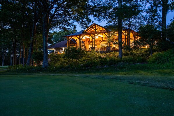 Exterior - Shenandoah Ridge 05 with Wintergreen Advantage (Wintergreen)