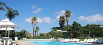 Castle Holiday | 6 sleeper -  Pool, BBQ & Fibre