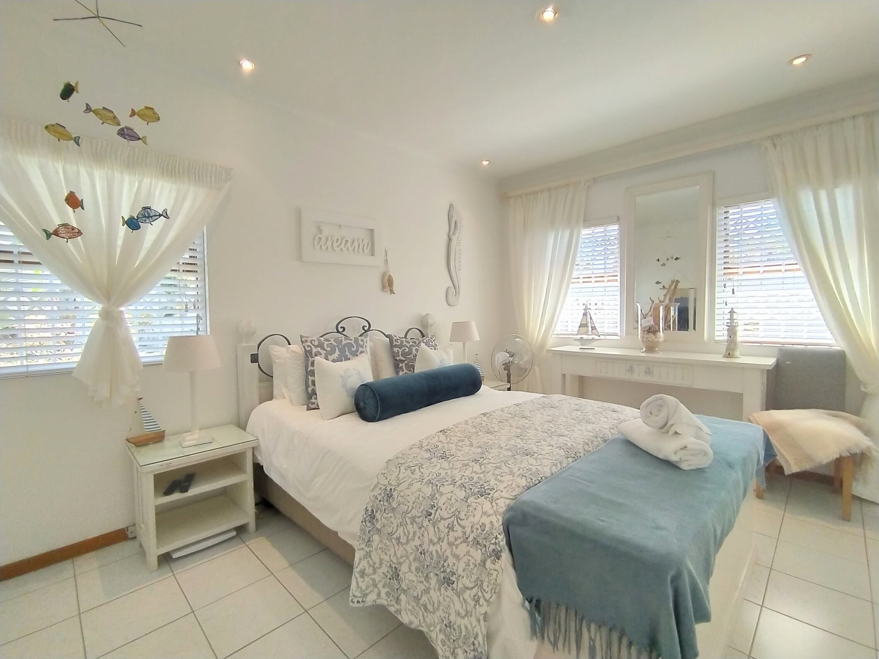 4 chambres, fer et planche à repasser, Wi-Fi, draps fournis