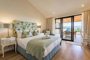 4 habitaciones, escritorio, tabla de planchar con plancha y wifi 