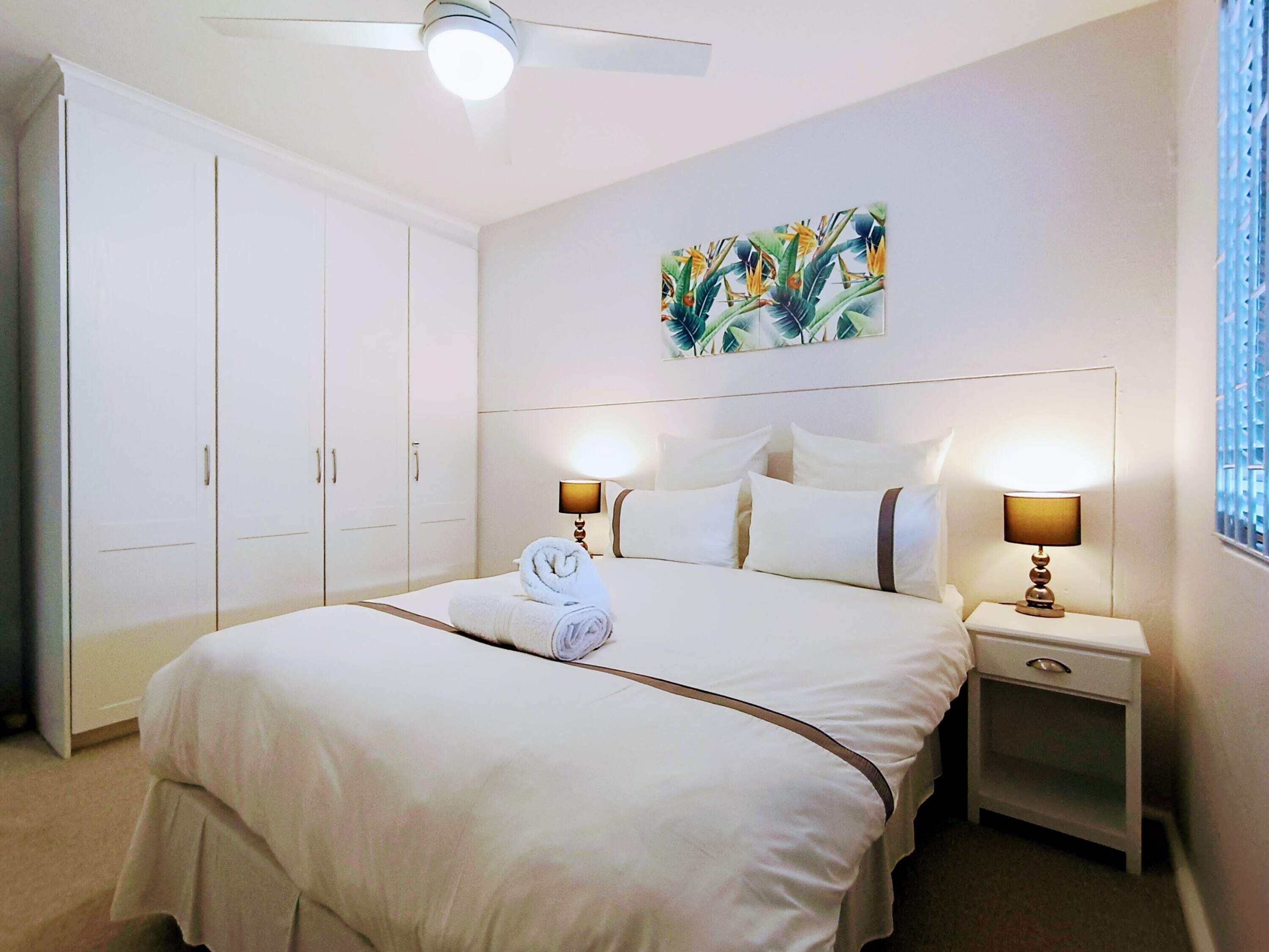 4 chambres, fer et planche à repasser, Wi-Fi, draps fournis