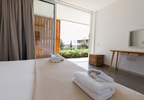 1 chambre, bureau, fer et planche à repasser, Wi-Fi gratuit