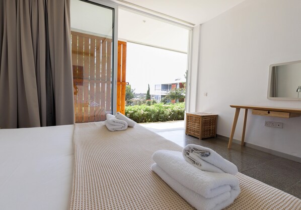 1 bedroom, desk, iron/ironing board, free WiFi