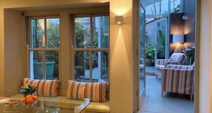 Charming 5* Georgian Townhouse + Sauna sleeps 6