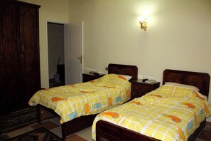 1 camera, accesso a Internet, lenzuola