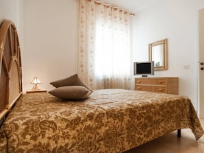 1 quarto, ferros/tábuas de passar roupa, Wi-Fi, roupa de cama