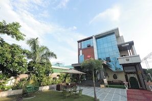 Exterior - HOTEL SRG INN (Bharatpur)