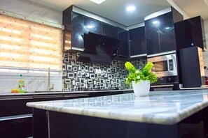 Economy Apartment, Balcony, City View | Private kitchen