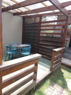 Junior-sviitti, parveke, näköala puutarhaan | Parveke