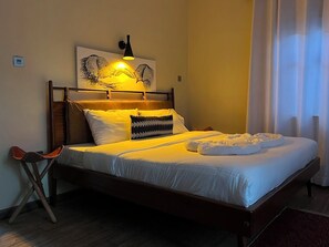 Classic Suite, Balcony, Garden View | Free WiFi, bed sheets