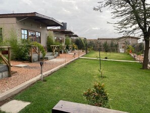 Exterior - Emirishoi Cottages & Garden Bistro (Narok)