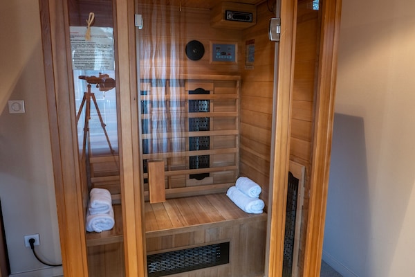 Premium Suite (1) | Bathroom