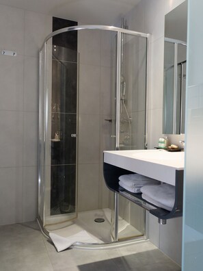 Classic Double Room (4) | Bathroom - L'Ecrevisse (Wissembourg)