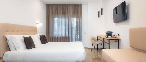 Deluxe tweepersoonskamer, balkon | Lakens van Egyptisch katoen, luxe beddengoed, donsdekens