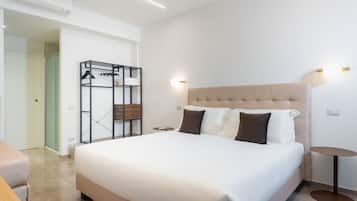 Deluxe Double Room, Balcony | Egyptian cotton sheets, premium bedding, down duvets, memory-foam beds